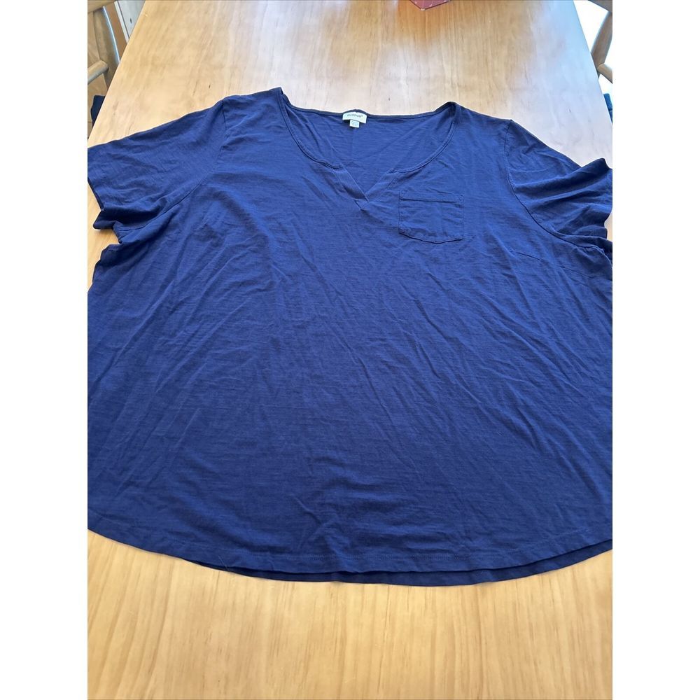 AVENUE Your Tee Plus Size 30/32 Navy Short Sleeve V-Neck‎ Pocket Stretchy